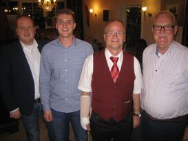 Martin Diedenhofen (2. v. l.) und Thomas Stumpf (3. v. l.) bewerben sich um das Direktmandat im Bundestagswahlkreis.